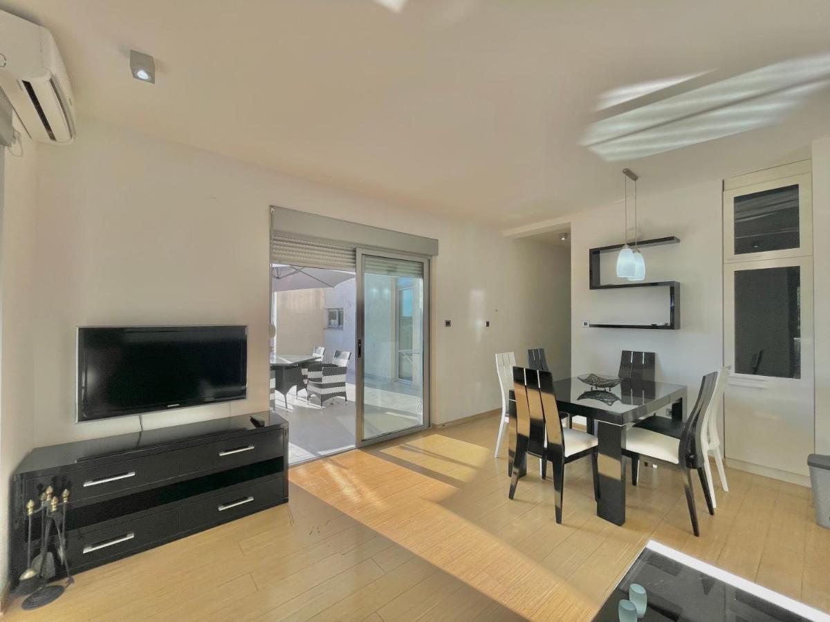 Seaview Apartments with Pool Przno - Podlicak Sveti Stefan Zewnętrze zdjęcie